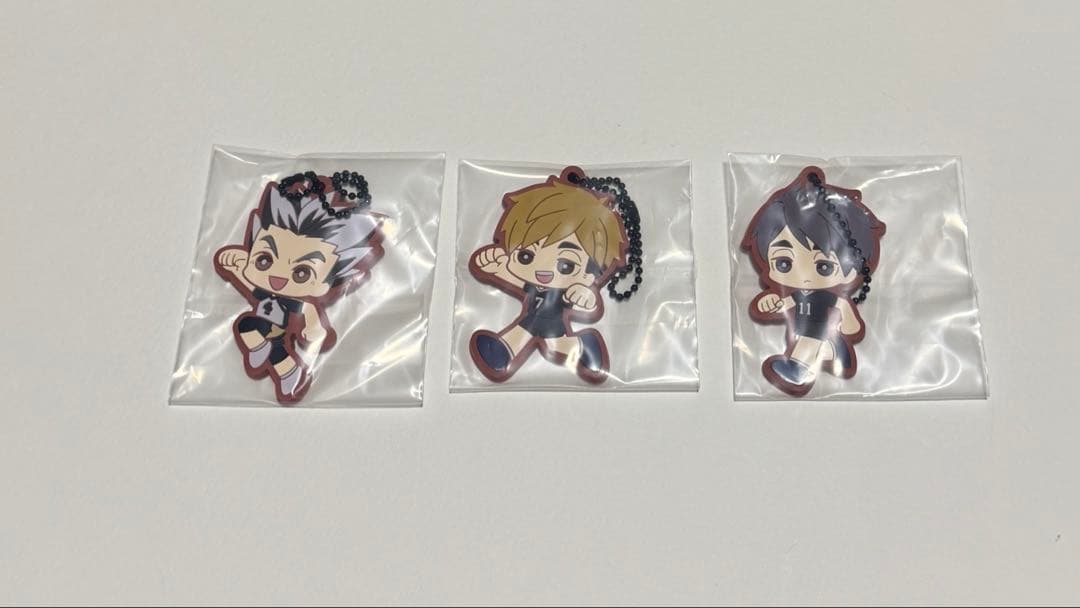 一番くじ ハイキュー!! H賞 ラバーチャーム（木兎・侑・治） - メルカリ