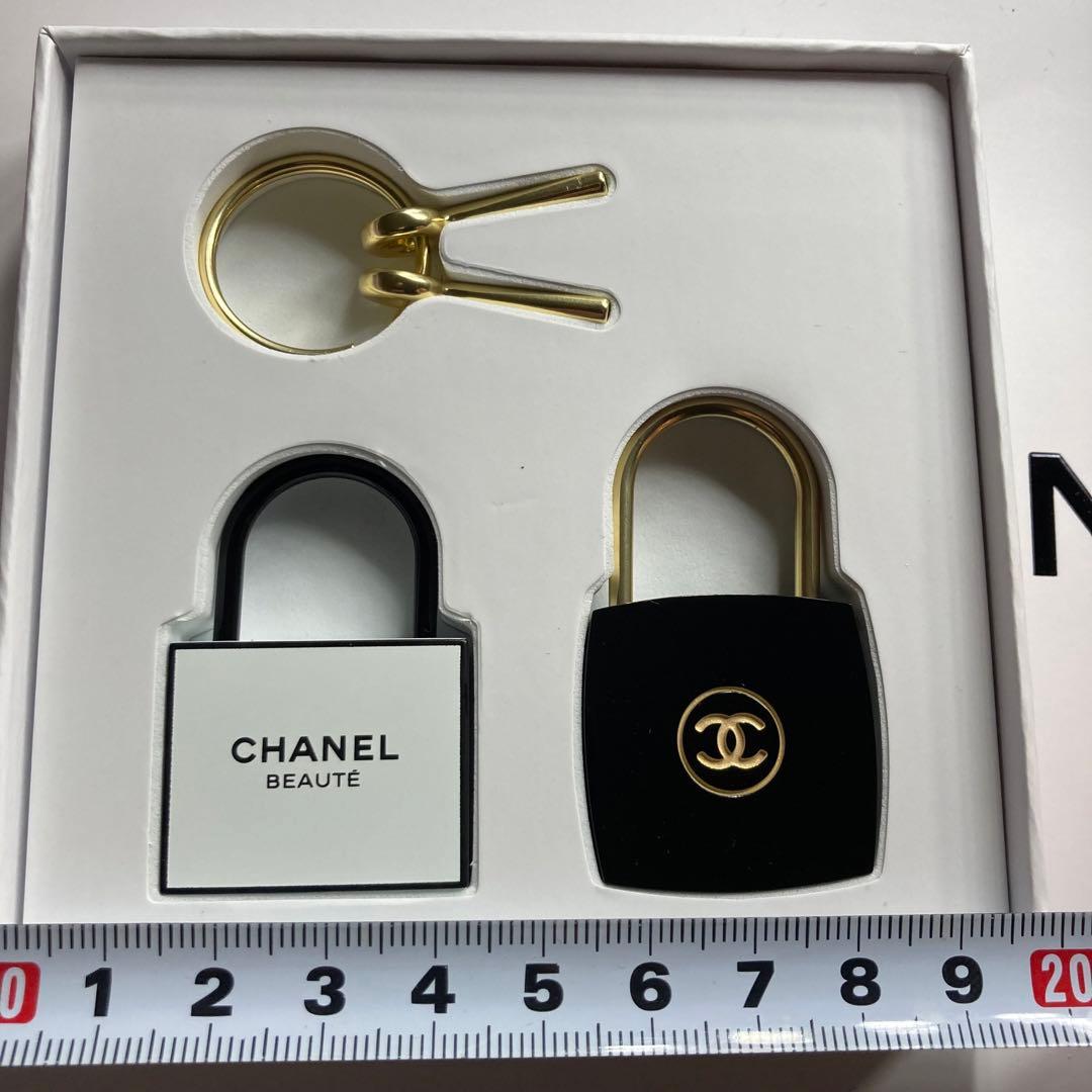 CHANEL BEAUTE シャネルノベルティ 南京錠 - メルカリ