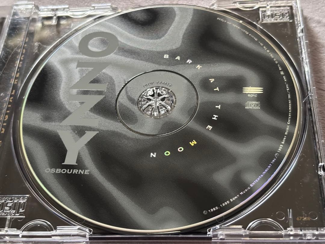 レアOzzy Osbourne jake e leeサインCDオジーオズボーン - メルカリ