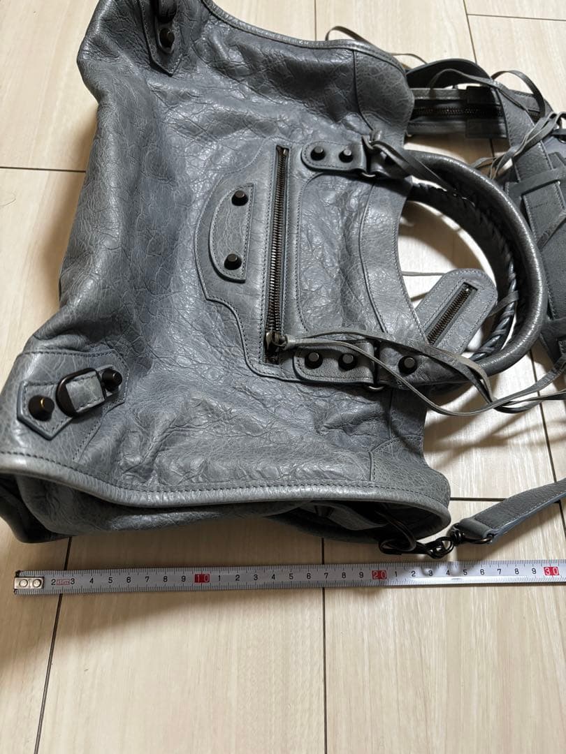 BALENCIAGA バレンシアガ シティバッグ 《希少色》color1244 - メルカリ