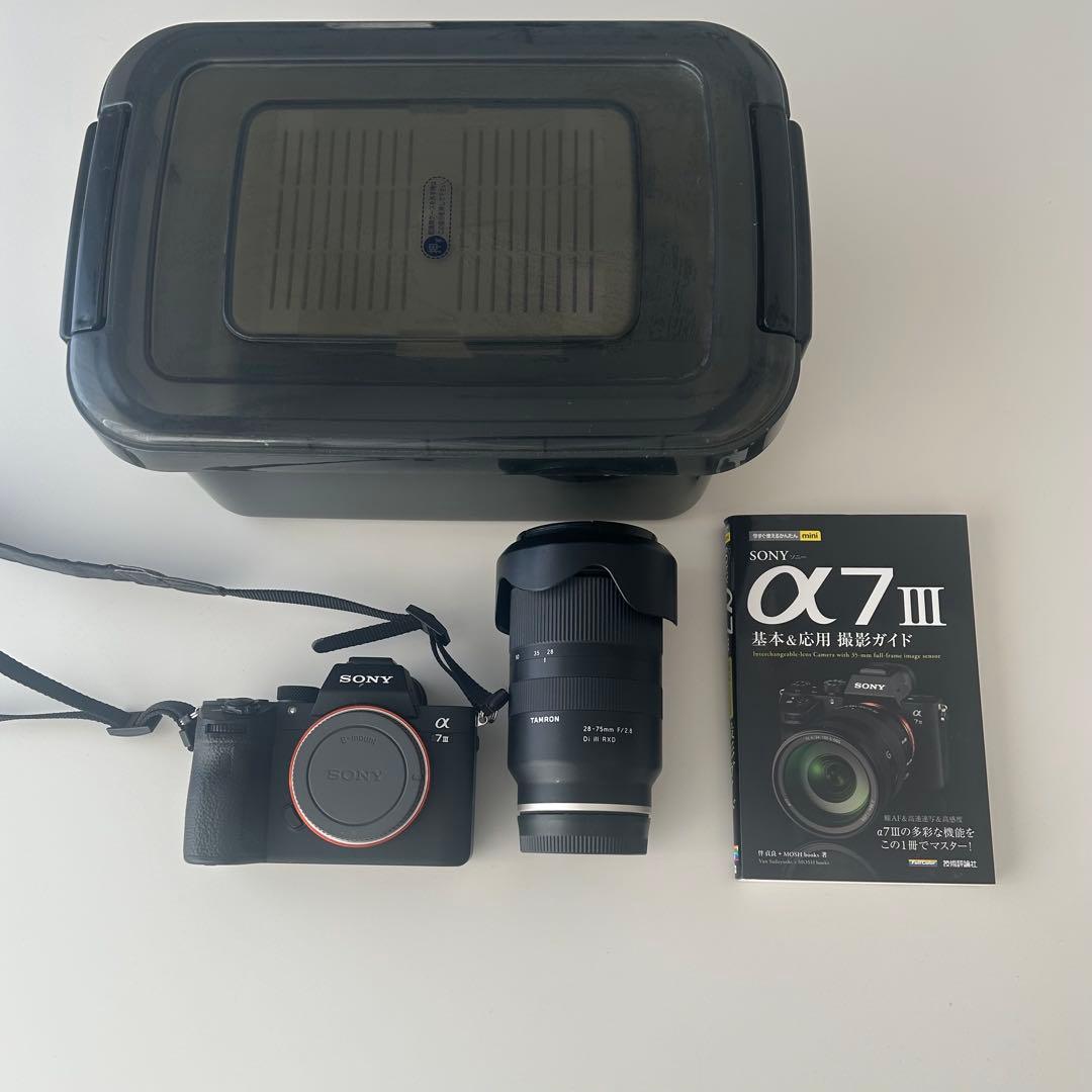 カメラ　sony a7lll tamron 28-75 Sony A7 III Camera and Tamron 28-75mm F2.8 Di III Lens