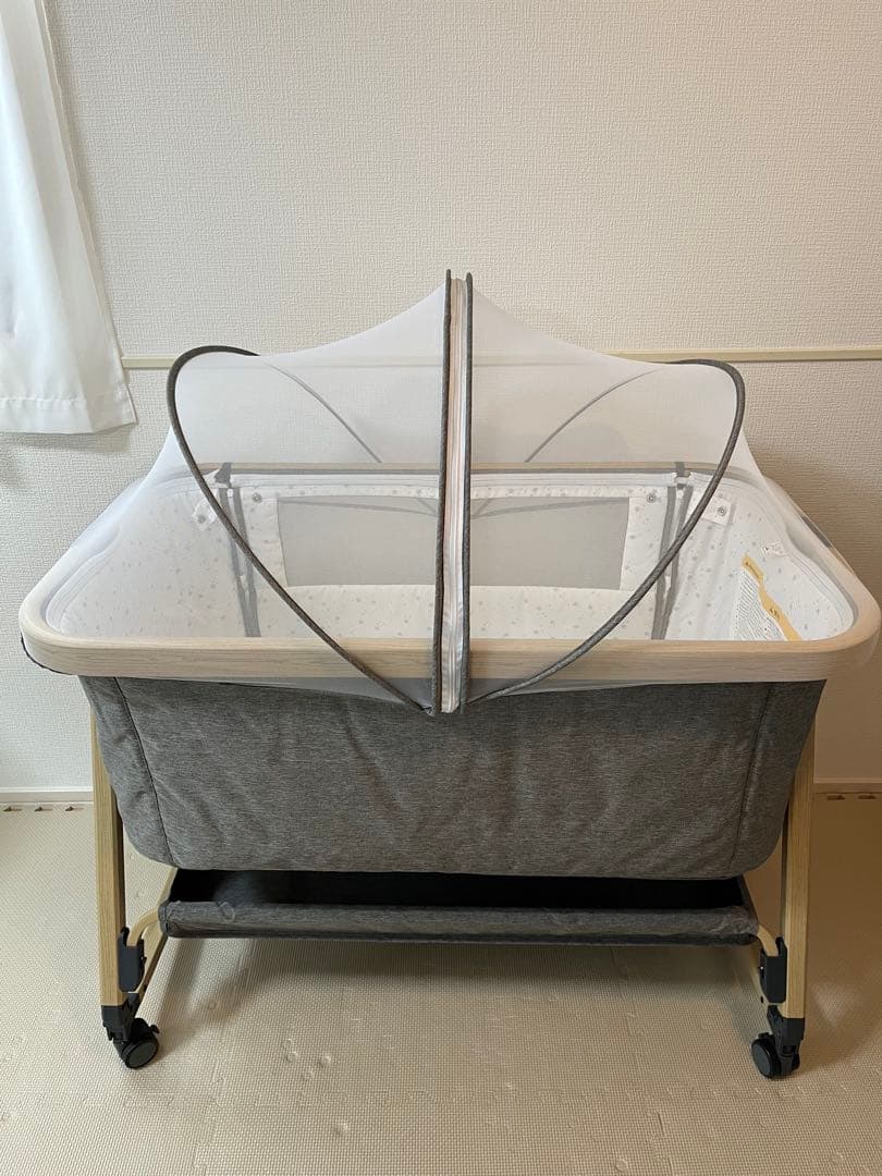 Maydolly ベビーベッド グレー キャスター付きHZDMJ Amazon.co.jp: Maydolly（メイドリ） 添い寝 ベビーベッド コンパクト