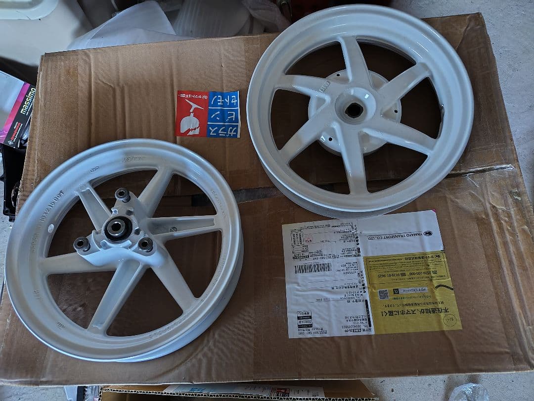 ライブディオZXホイール10インチ - メルカリ