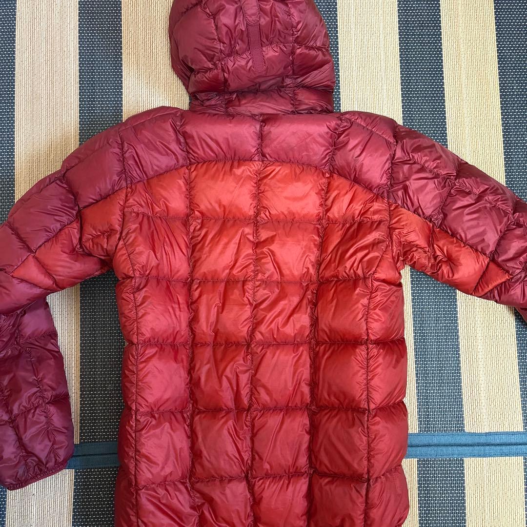 モンベル スペリオダウンパーカ L レッド 現行品 完売品 希少カラー