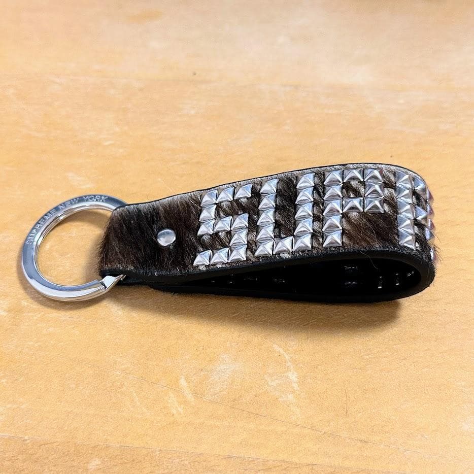 【リボルバー】Supreme×HTC スタッズキーチェーン Cow 8056000247633_1_grande.jpg?v=