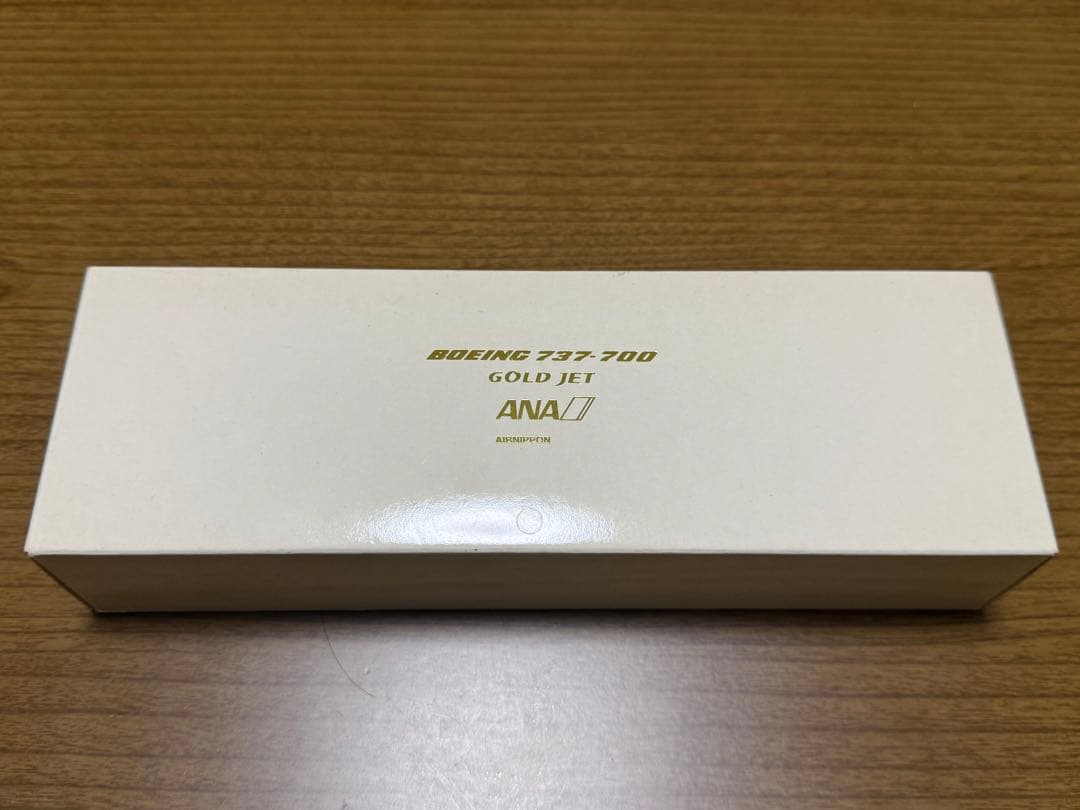 全日空商事 1/200 ANA B737-700 GOLD JET 非売品 1/200 B737-700 ANA ゴールドジェット JA01AN [NH20019] 全日空商事
