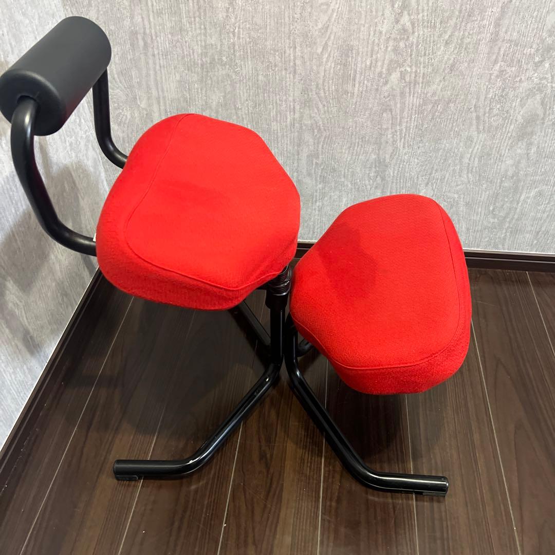 バランスチェア 姿勢矯正 学習椅子 デスクチェア 赤 レッド - メルカリ
