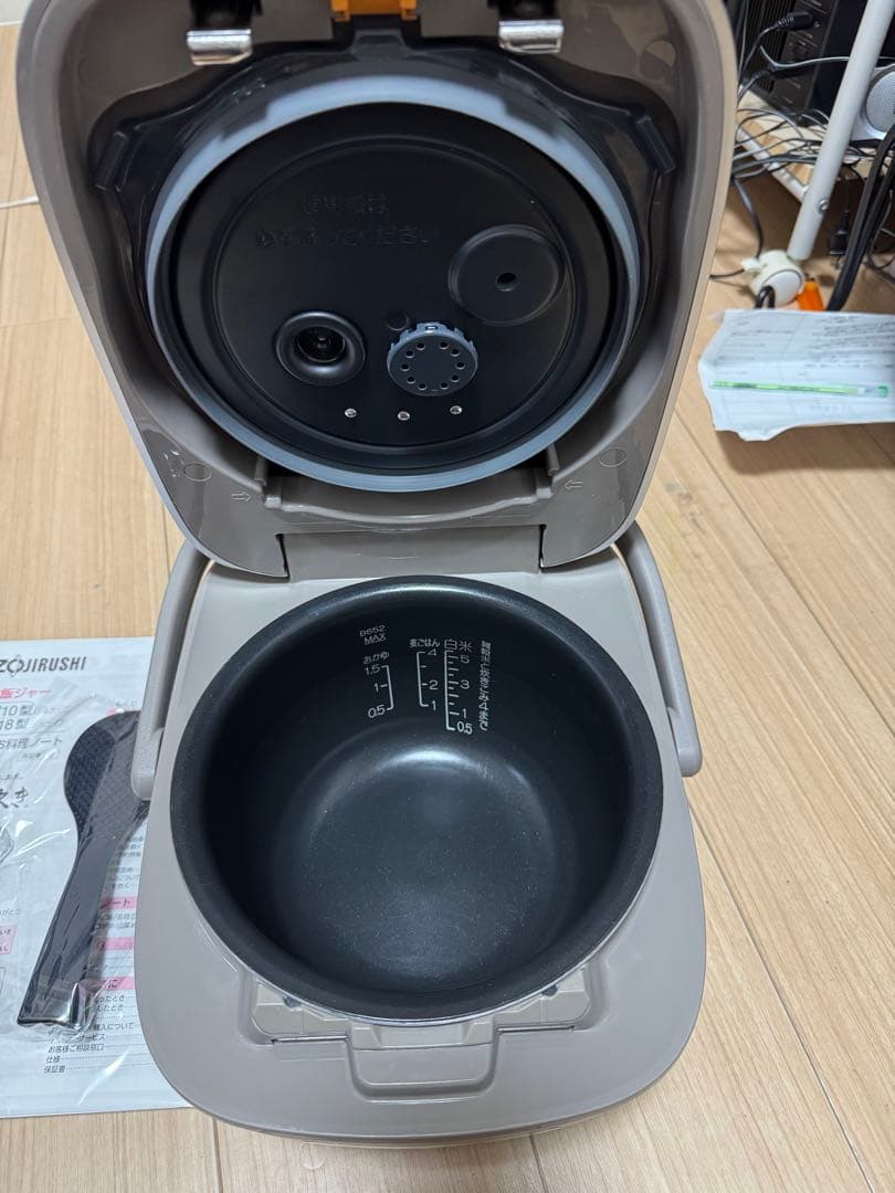 Zojirushi 炊飯器 NW-PV10-TZ 1.0L