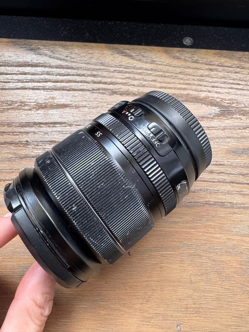 XF 18-55mm f/2.8-4 R LM OIS ズームレンズ