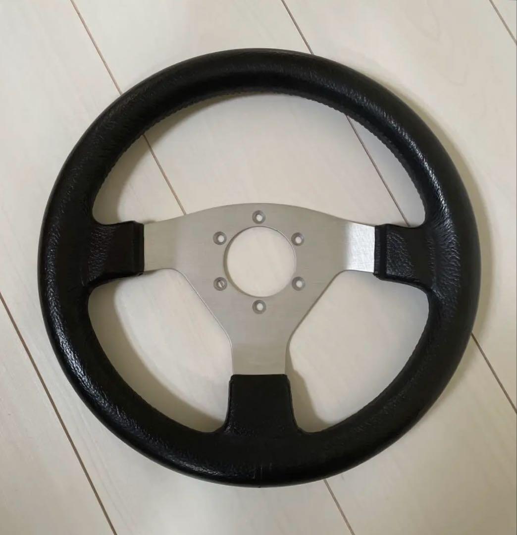 当時物　イタリア製　32パイ　ステアリング 当時物 イタリア製 32パイ ステアリング 当時物 イタリア製 32パイ