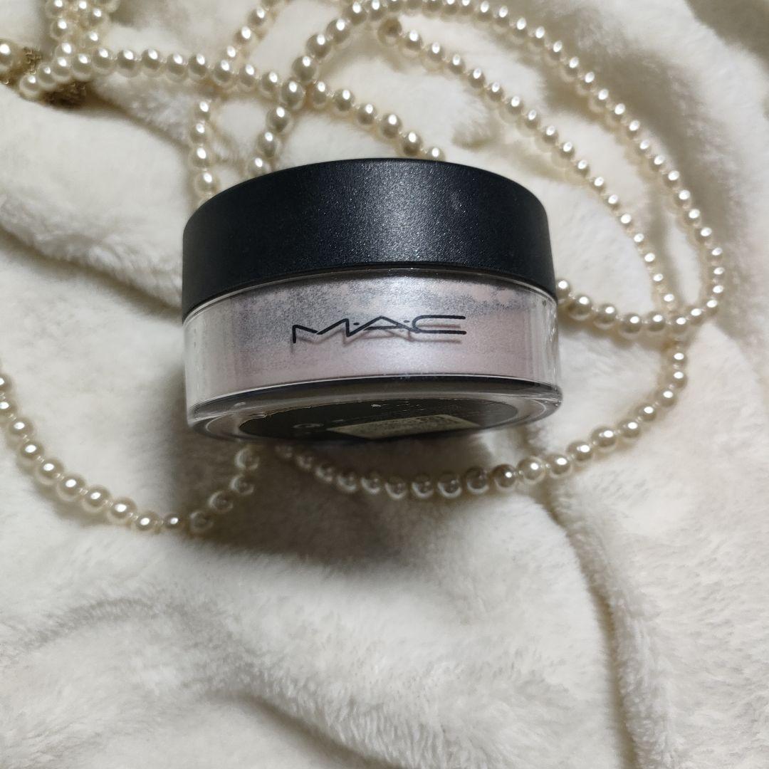 MAC ハイライトフェイスパウダー ♡綺麗系シルバーダスクイリデサント♡ イリデサント パウダー｜M・A・Cの使い方を徹底解説 - macのルース状