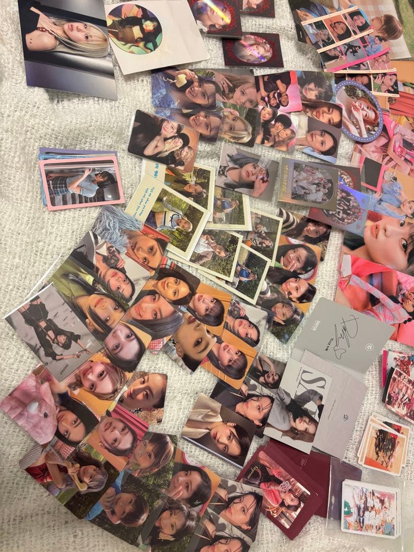 TWICE アルバム、CD83点+複数トレカまとめ売り - メルカリ