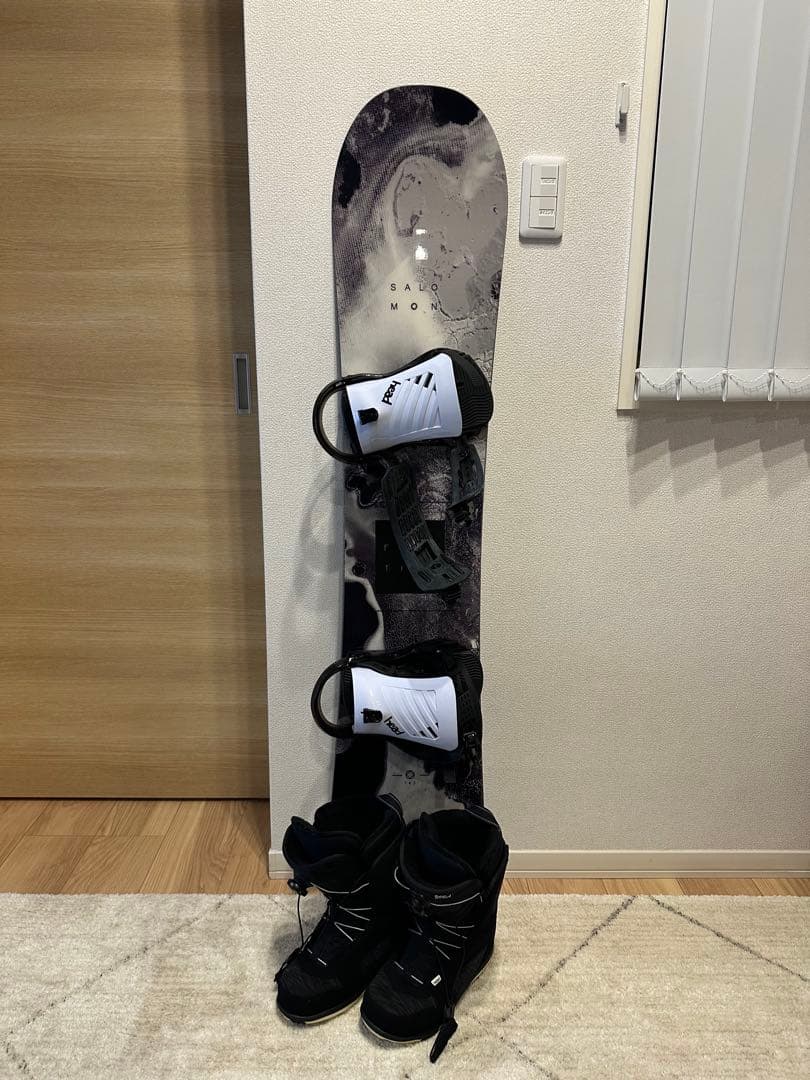 【超美品】Salomon スノーボード4点セット SALOMON（サロモン） SIGHT SMU ＆ FX ONE ＆ JAFFE ブラック 板＋