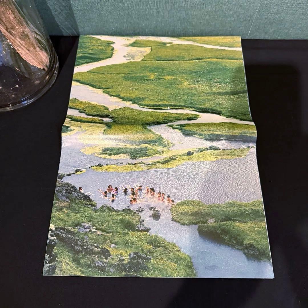 2000年発行 美品Roni Horn アート新聞 ポスターAgnès b. 2000年発行 美品Roni Horn アート新聞 ポスターAgnès b. - メルカリ