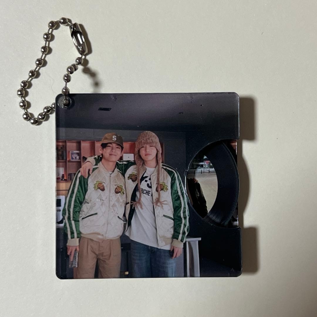 BTS グテ グク テテ taekook アクリル アルバムキーホルダー - メルカリ