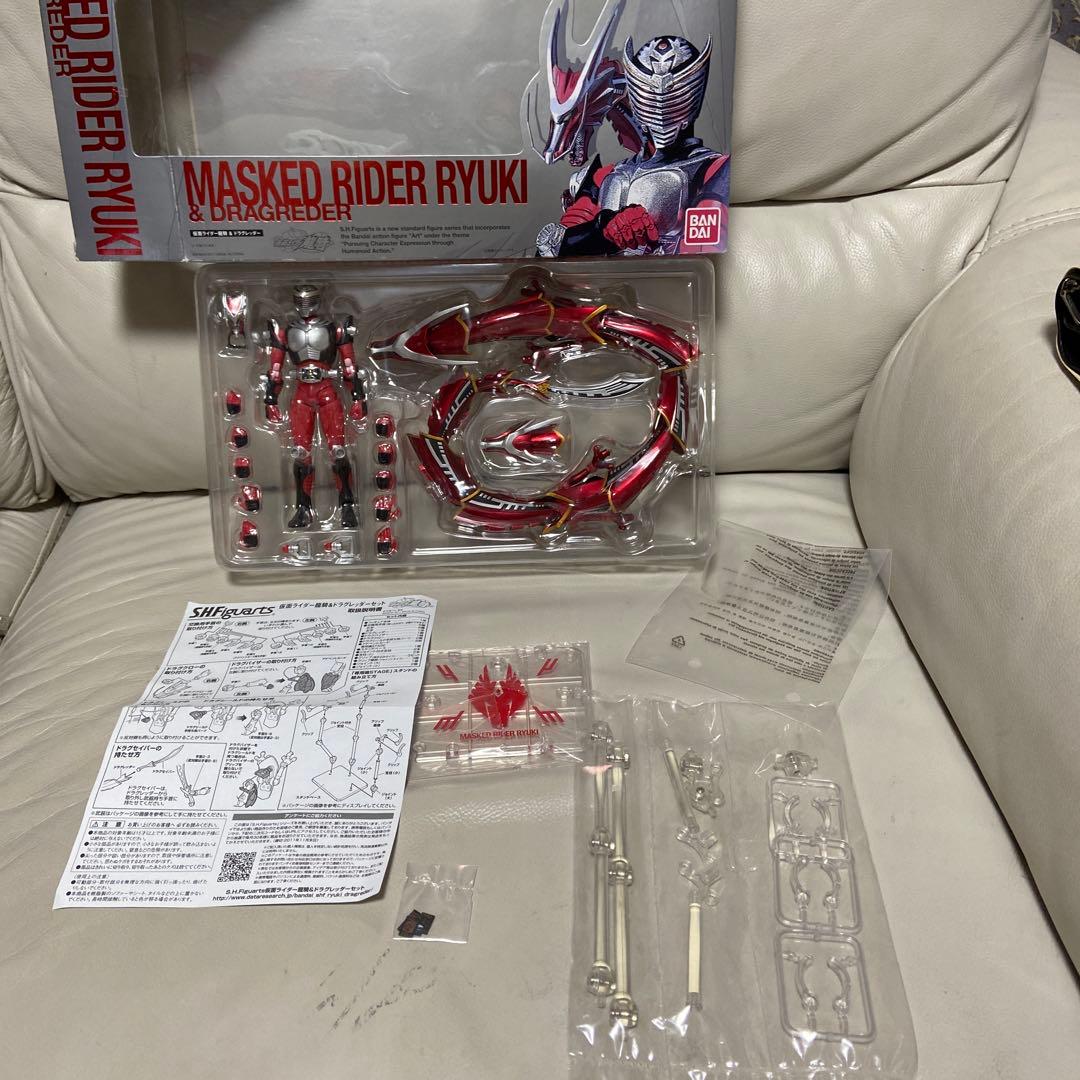 S.H.Figuarts フィギュアーツ　龍騎　リュウガ　セット
