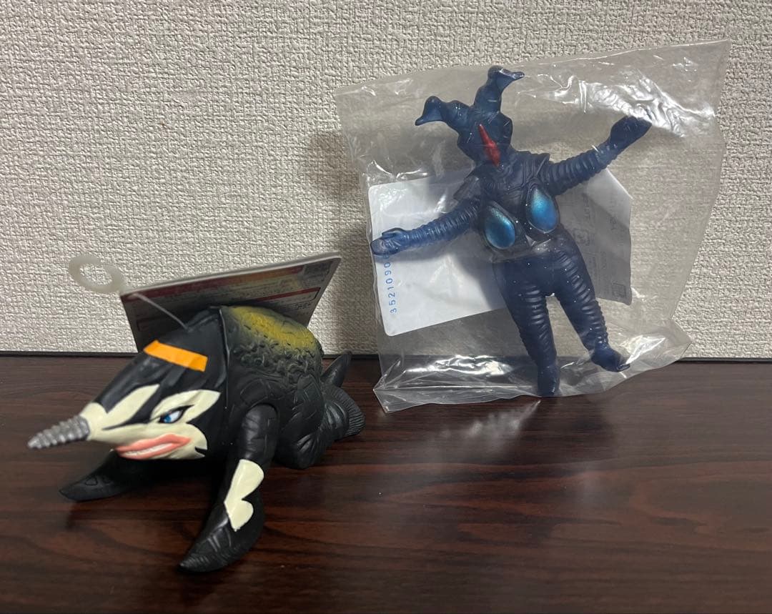 ウルトラ怪獣オーブ ホー グビラ ジャグラー 戀鬼 マガゼットン タグ