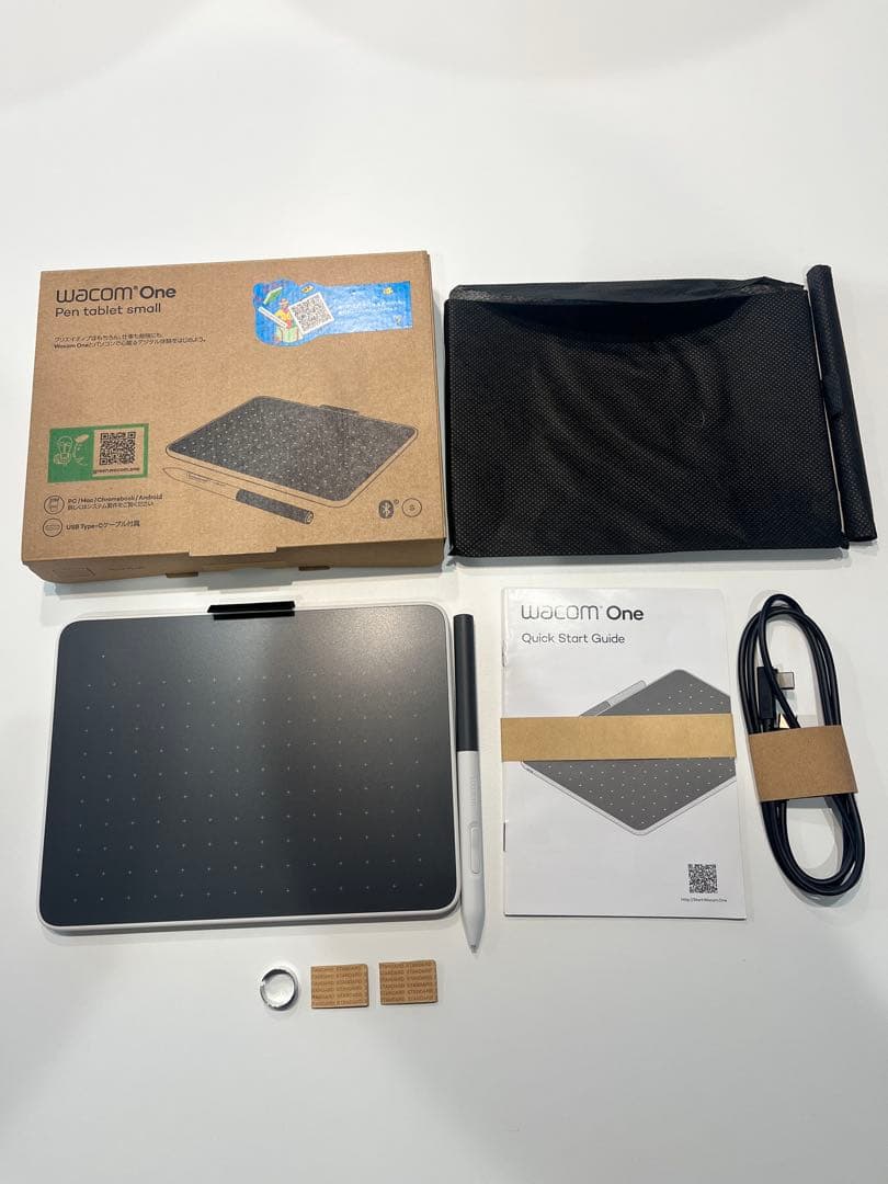 【美品】Wacom One ペンタブレット small Amazon.co.jp: 【Amazon.co.jp限定】 ワコム ペンタブ Wacom One ペン