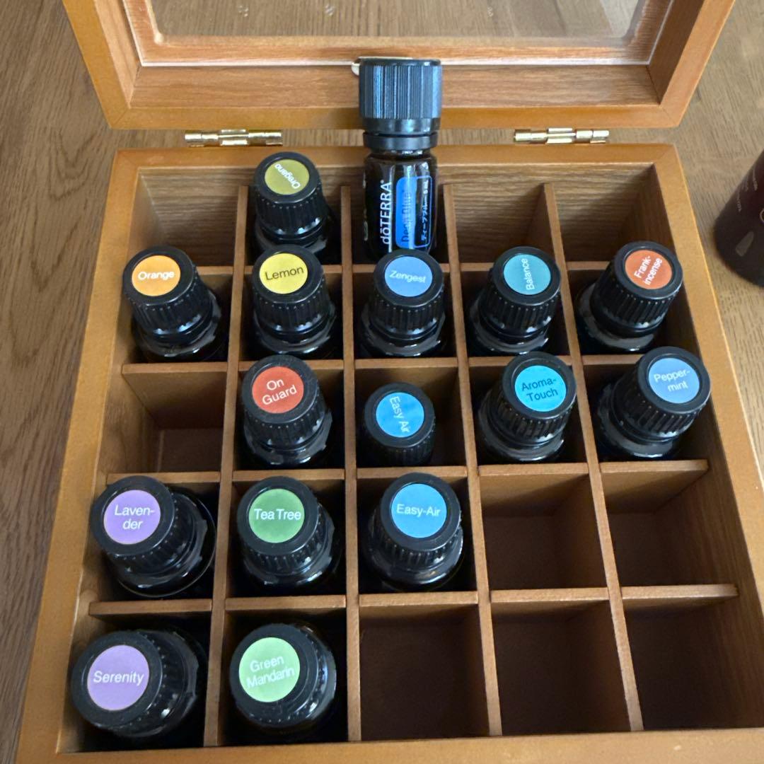 NH&S doTERRA ドテラ アロマオイル セット ケース付 - メルカリ