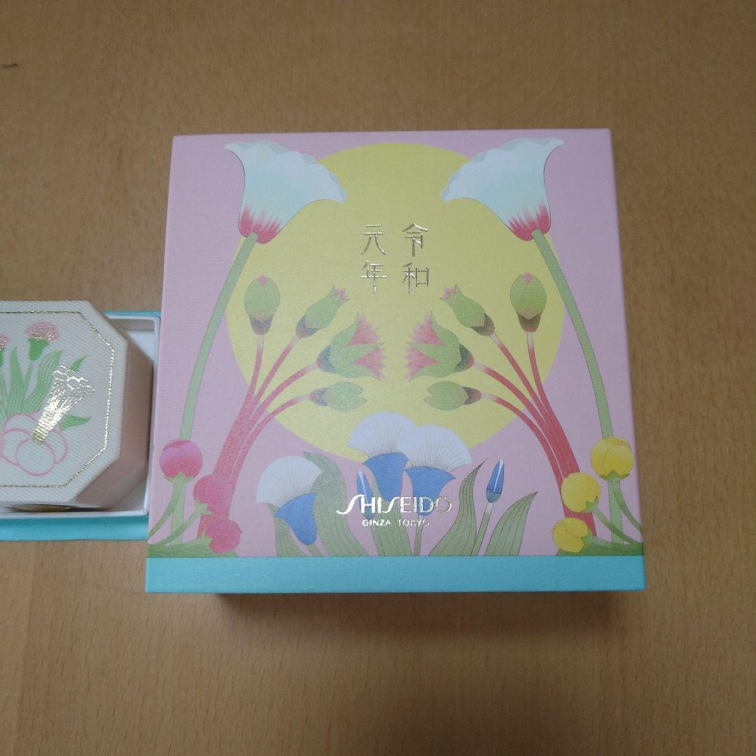 令和元年〉資生堂 香水・白粉セット - メルカリ