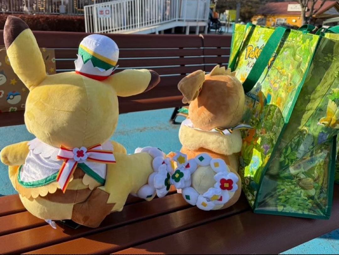 ぬいぐるみ特大イーブイ ピカチュウ ポケパーク カントー 限定