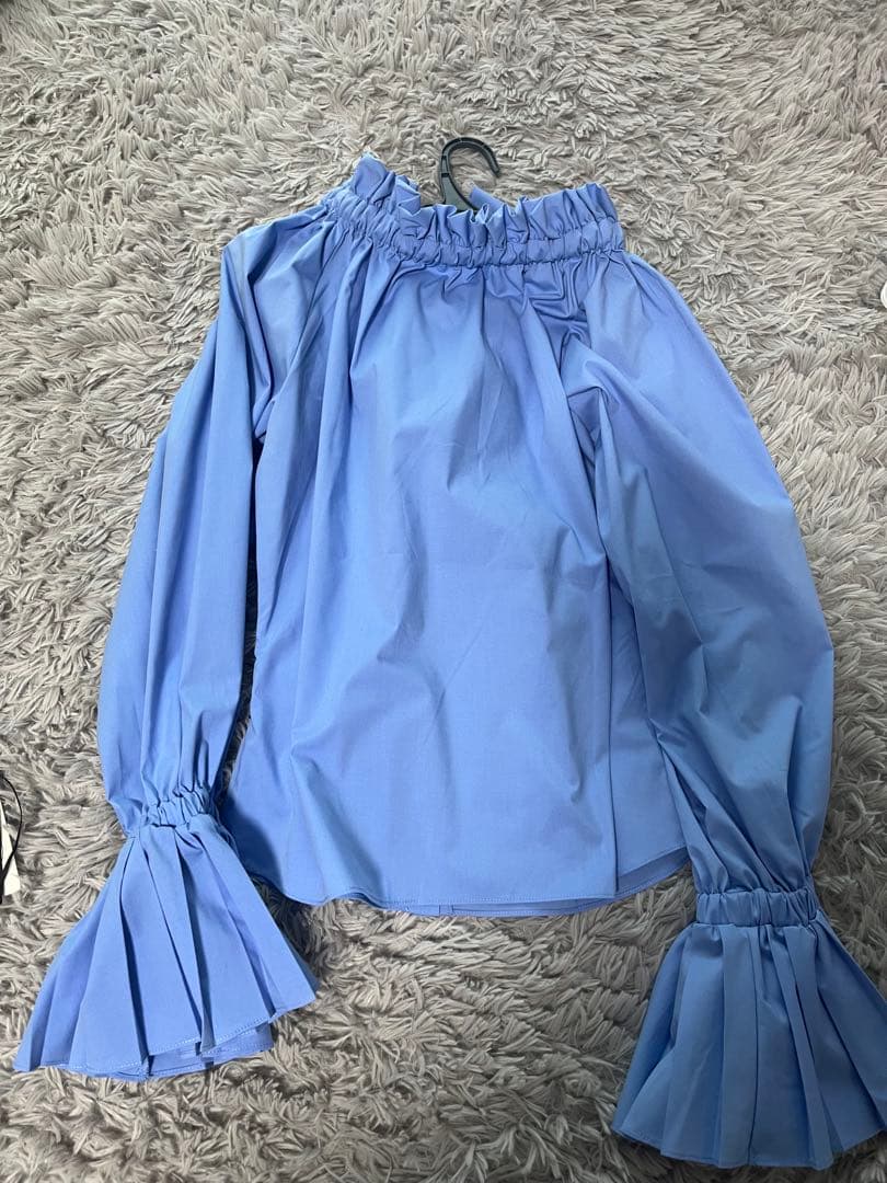 Polauraプリーツリボン2WAYブラウス ブルー - メルカリ