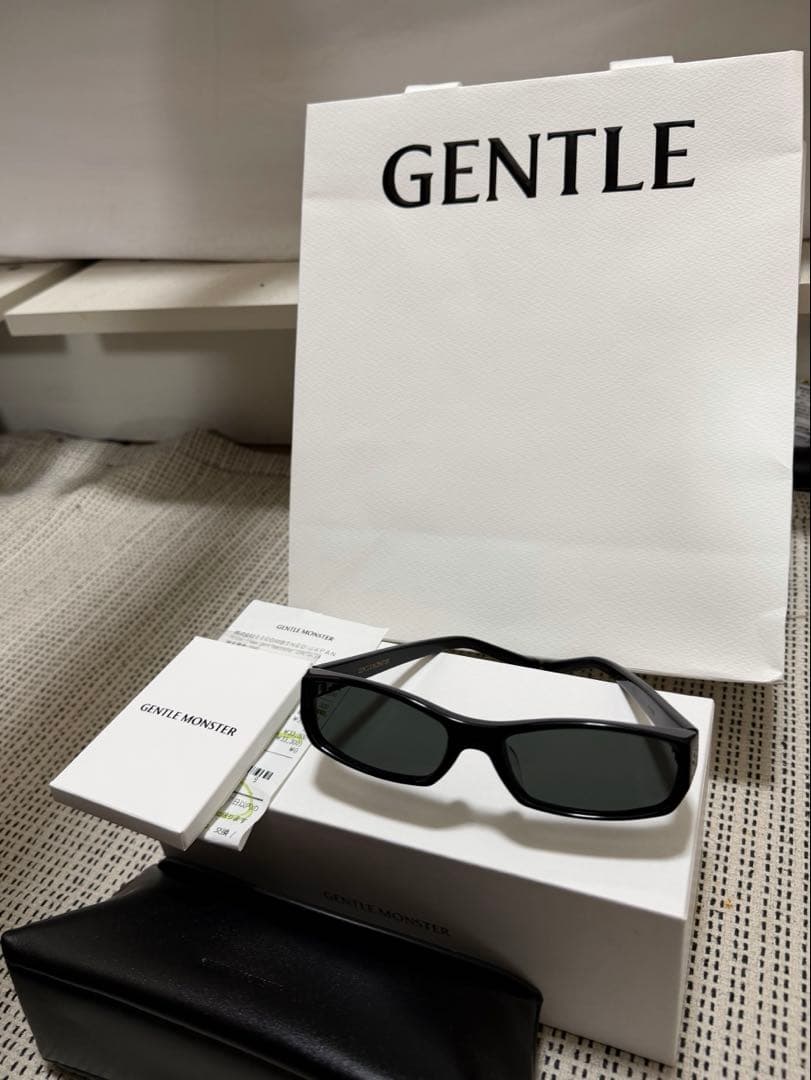 【極美品】GENTLE MONSTER NOID 01 サングラス Noid 01 | Gentle Monster KR Official Site