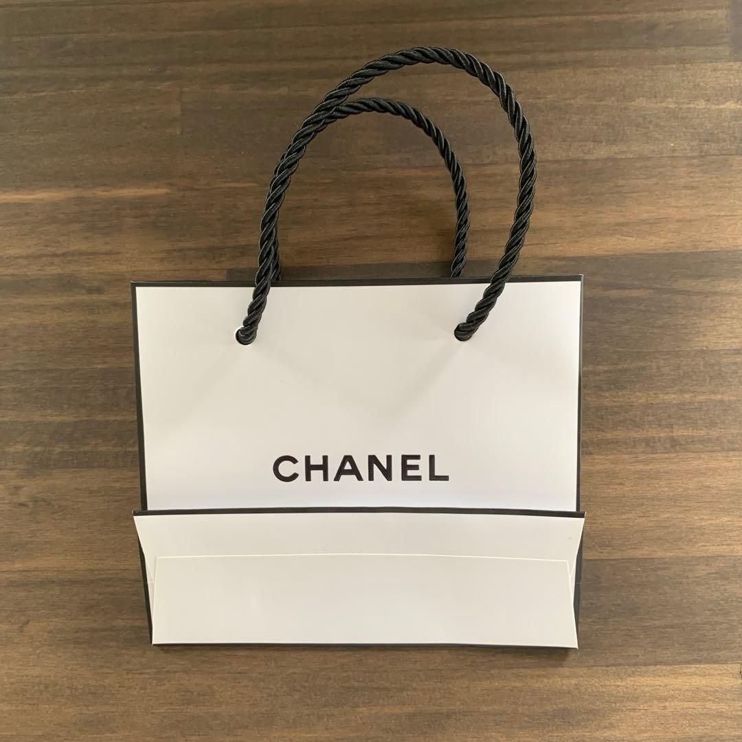 シャネル】ショッパー 3枚セット 大中小サイズ 化粧品 コスメ ホワイト