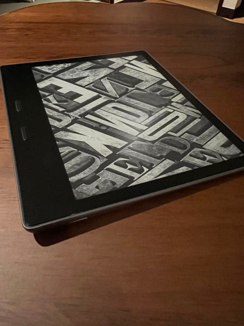 Kindle Oasis（第10世代）　広告付き/ wifiモデル　本体のみ Kindle oasis 第10世代 wifi 8G 広告なし充電ケーブル付属