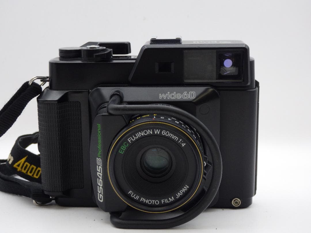 FUJI 6×4.5 GS645S Professionai 中判フィルムカメラ 個性派カメラで撮ってみた・第3回】中判フィルムカメラ by 大浦タケシ