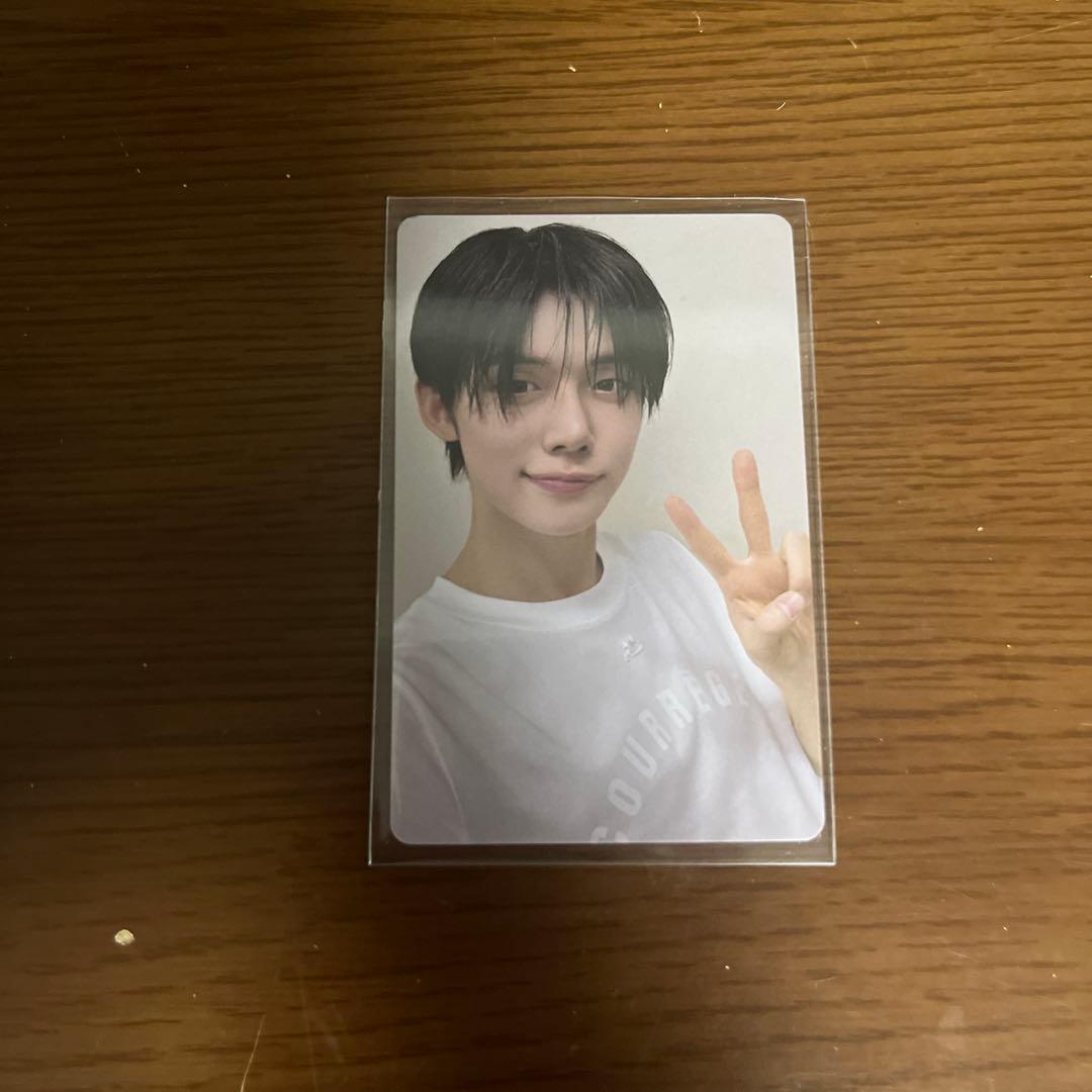 TXT ヨンジュン トレカ 中華 ヨントン 中国 ラキドロ TOMORROW - メルカリ