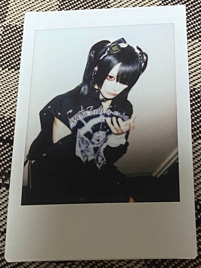 k*.様 甘い暴力 チェキ 咲 - メルカリ