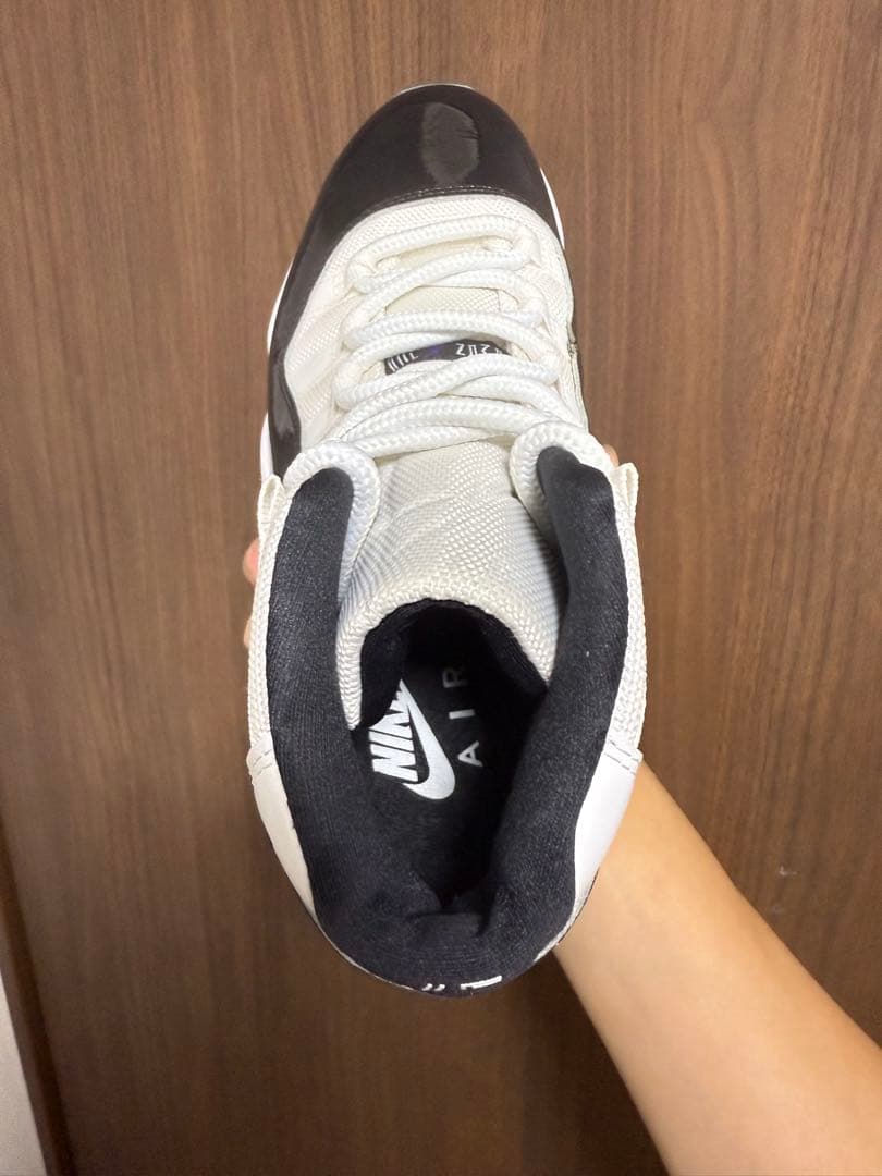 ナイキ エアジョーダン11 レトロ / ホワイト ブラック 26.5cm