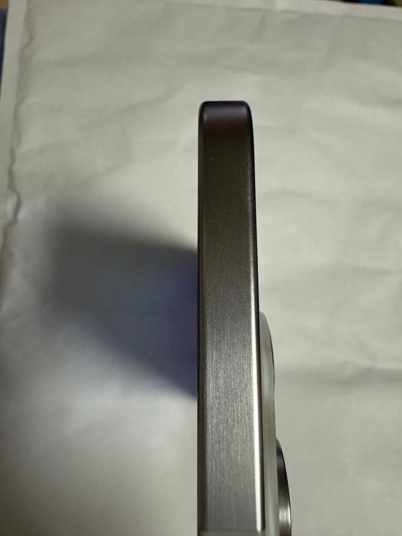 iPhone15promax 1.02TB バッテリー89% 赤ロム保証 白