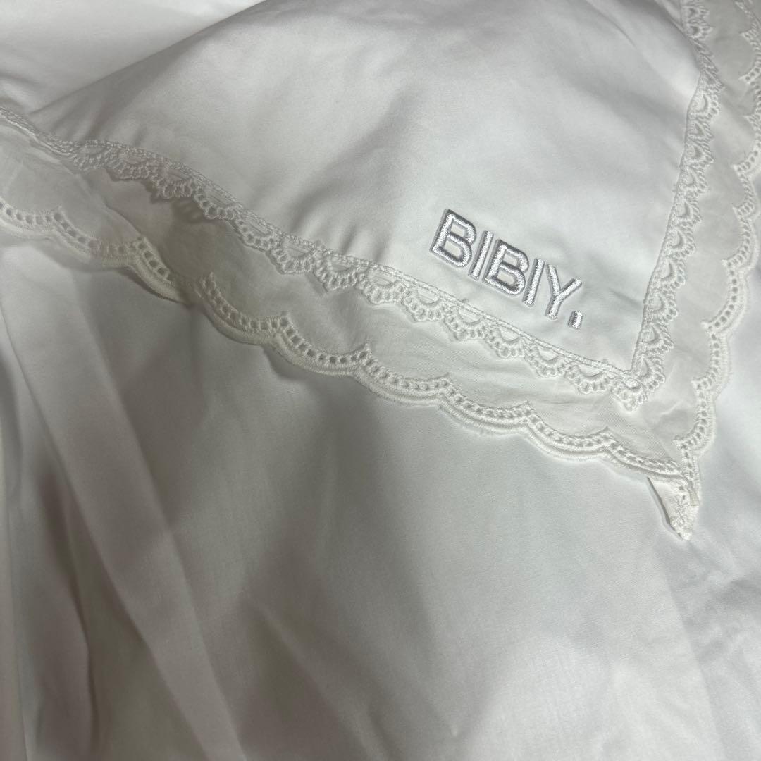 LUCIA COLLAR BLOUSE Bibiy. ホワイト 長袖シャツ - メルカリ