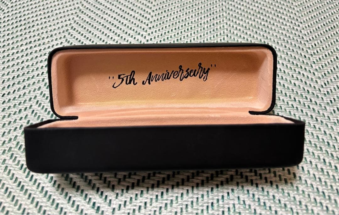 新品未使用品 Nissy N5 UV加工メガネ ケース・メガネ拭き・取扱説明