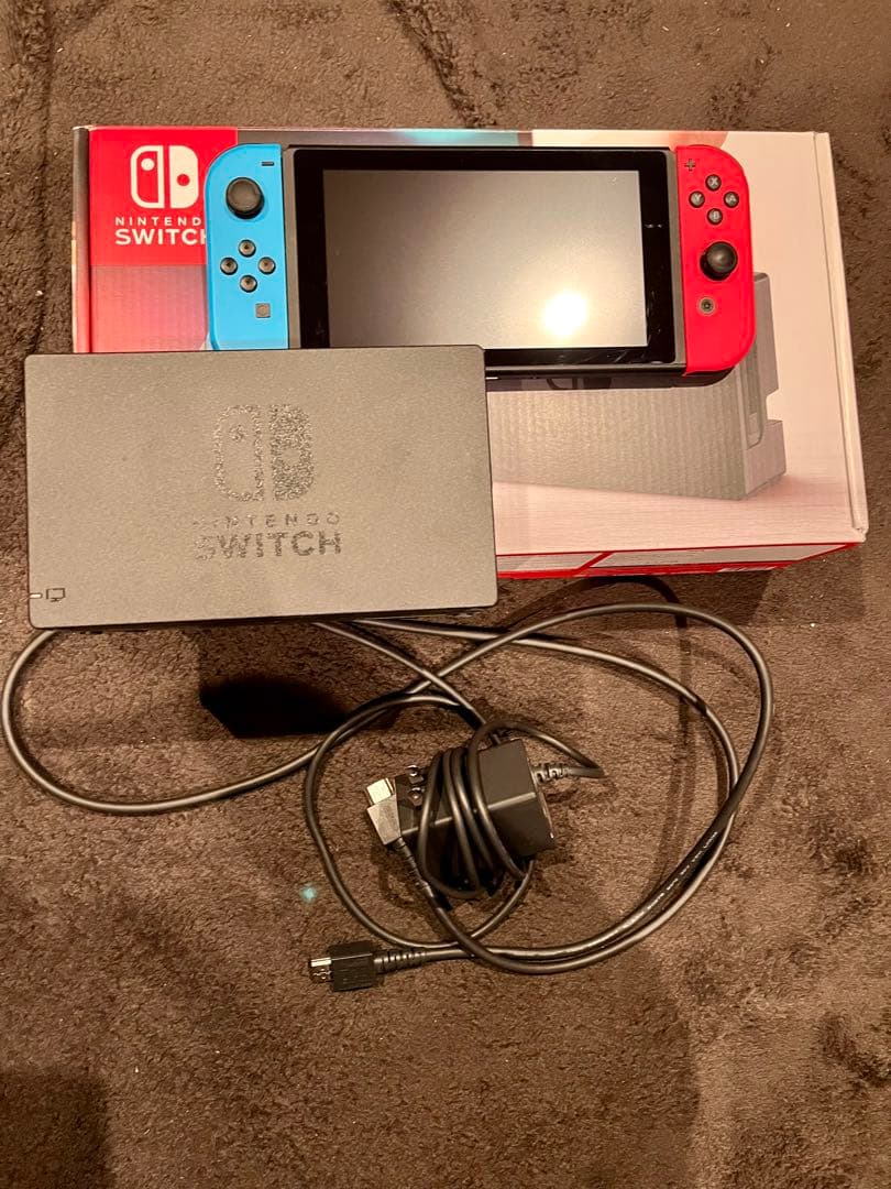 美品 ニンテンドーSwitch 任天堂 スイッチ 本体 付属品全完備 おまけ付 任天堂（Nintendo） 新型 スイッチ Switch 本体 完品 ジョイコン Joy