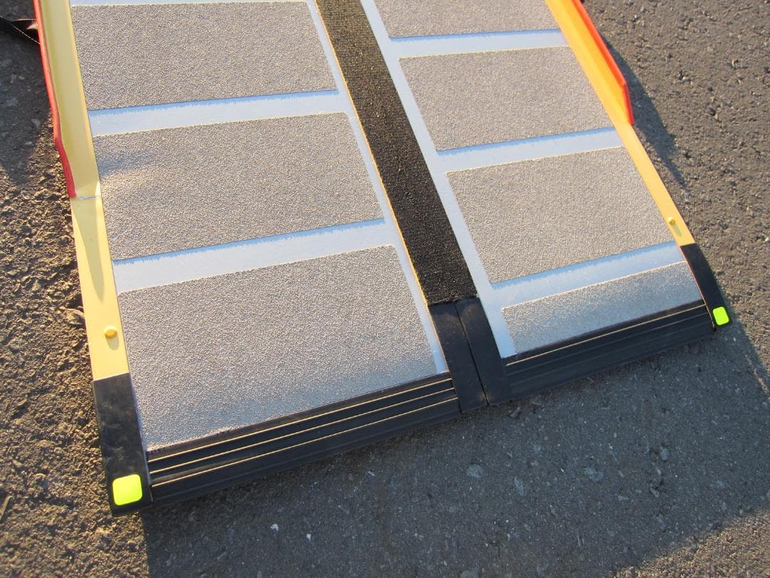 ①超硬美品 ケアスロープ 1.2m 120cm 高圧洗浄済 定価11万 送料込