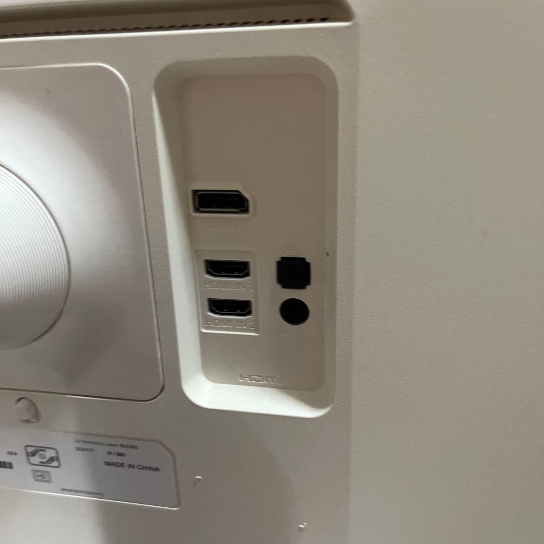 液晶モニター 27型 4K対応 27UL550-W　《 LG 》セット