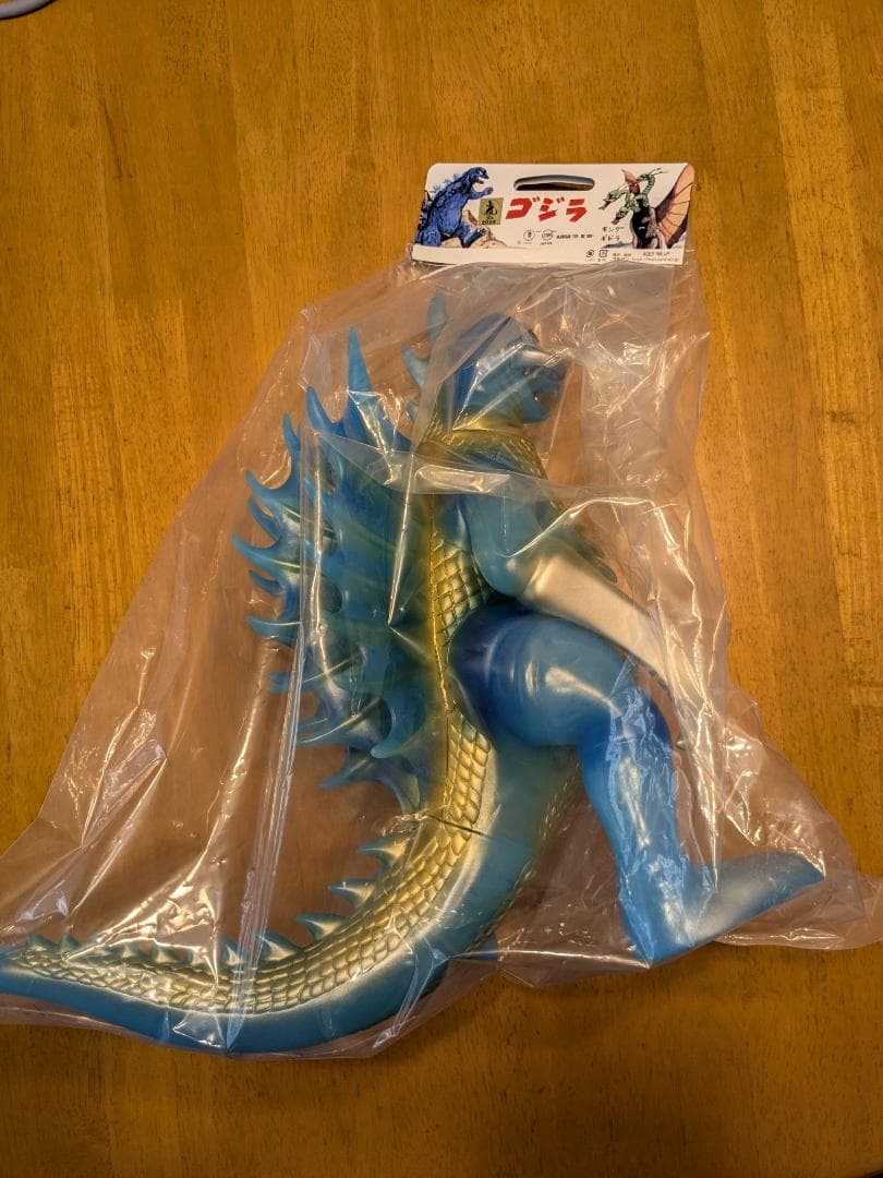 マルサン ガイガン 450 ブルークリア ソフビ - メルカリ