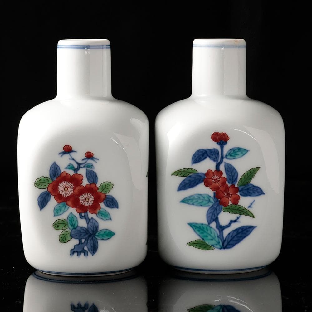 人間国宝 十三代今泉今右衛門 錦花画酒器 徳利 盃五客 共箱 黄布 栞 色