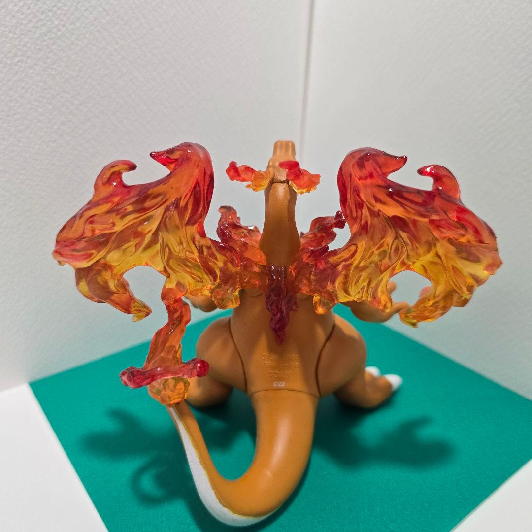 ポケモン】キョダイマックス リザードン フィギュア 炎の翼付き 全長