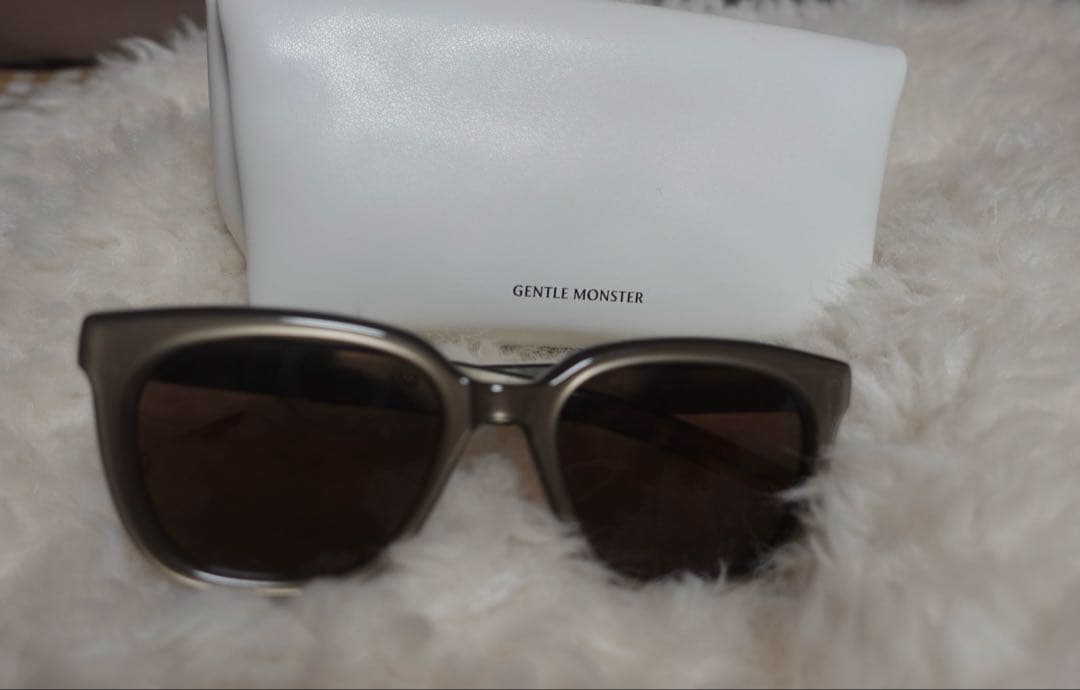 GENTLE MONSTER キャットアイ サングラス ケース付き Maison Margiela（旧Maison Martin Margiela） - メゾンマルジェラ