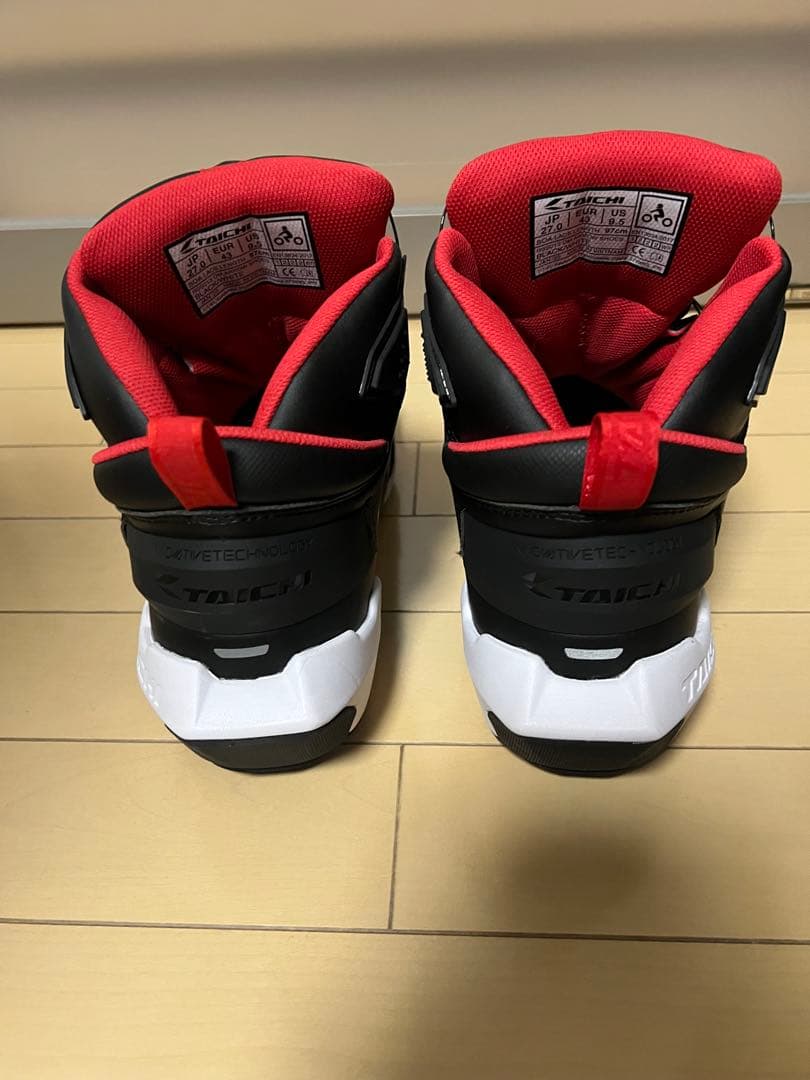 TAICHI RSS013 バイク用靴 27.0cm ブラック/ホワイト