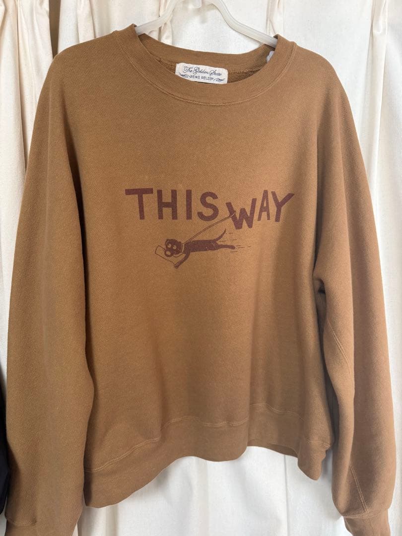 REMI RELIEF × HUG Õ WäR THIS WAYキャメル - メルカリ