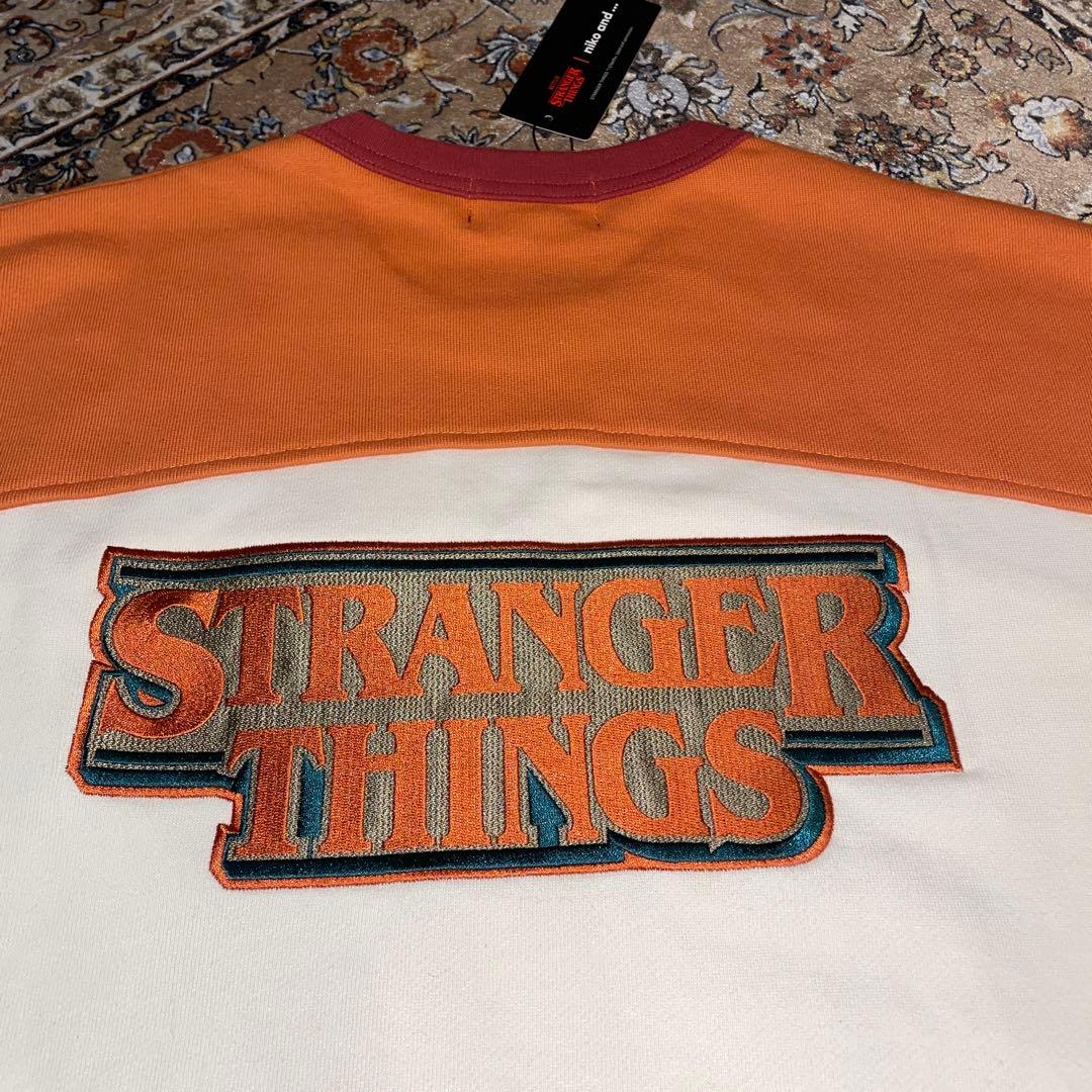 ストレンジャーシングス ニコアンド スウェット トレーナー Lサイズ