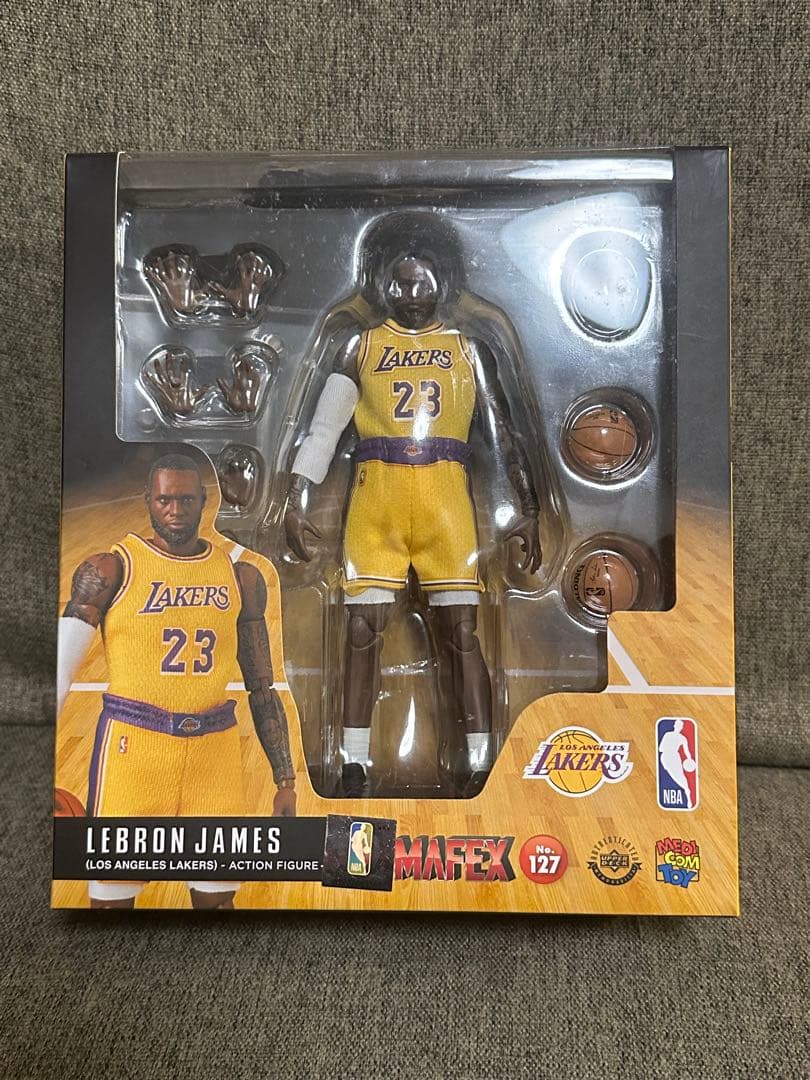 レブロン ジェームス 開封品 中古 フィギュア メディコムトイ バスケ