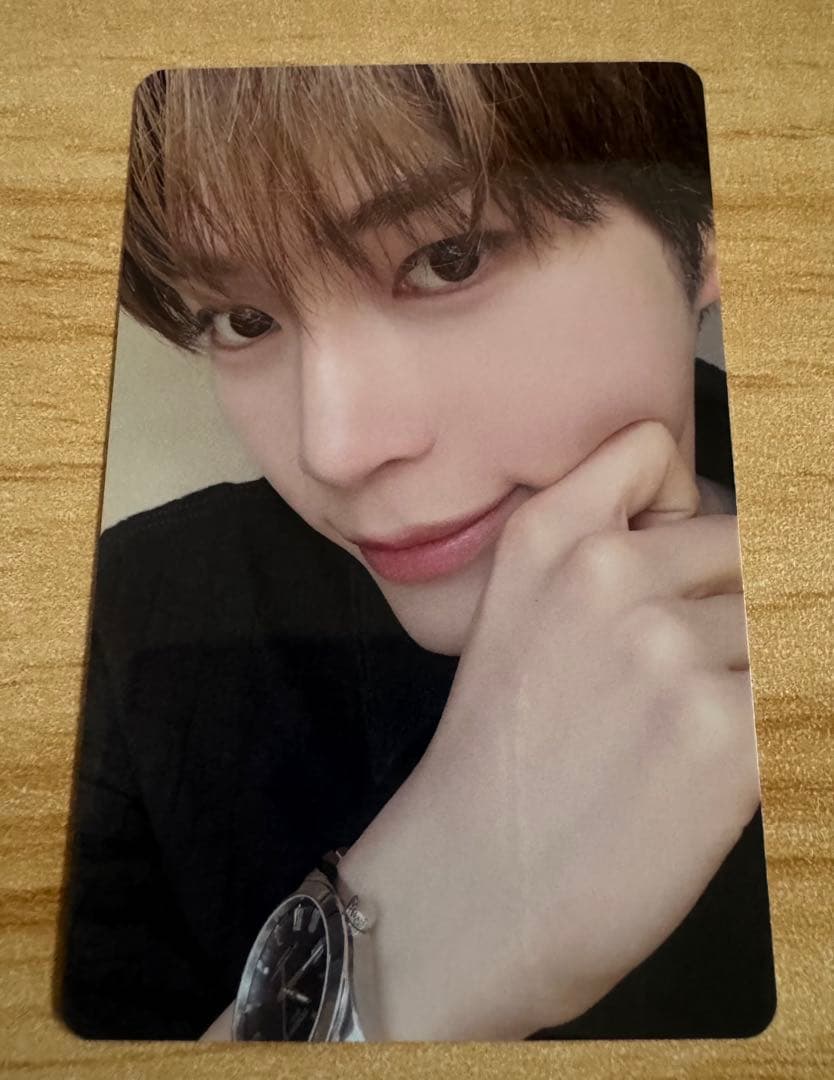 zerobaseone yizhiyu 中国上海 サイン会 特典トレカ ハンビン - メルカリ