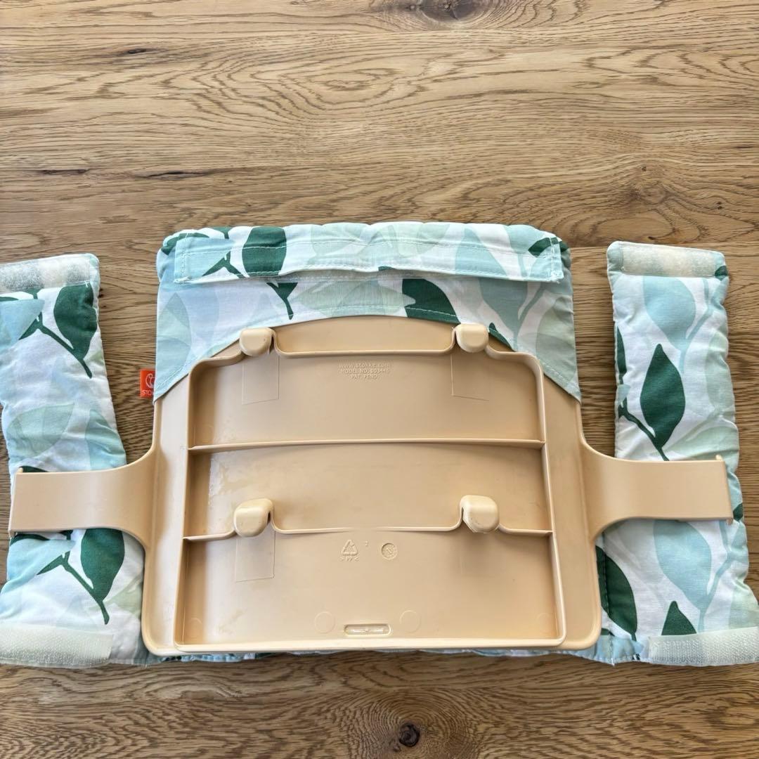 希少＊ストッケ トリップトラップ ベビーガード 旧型 +背中クッション