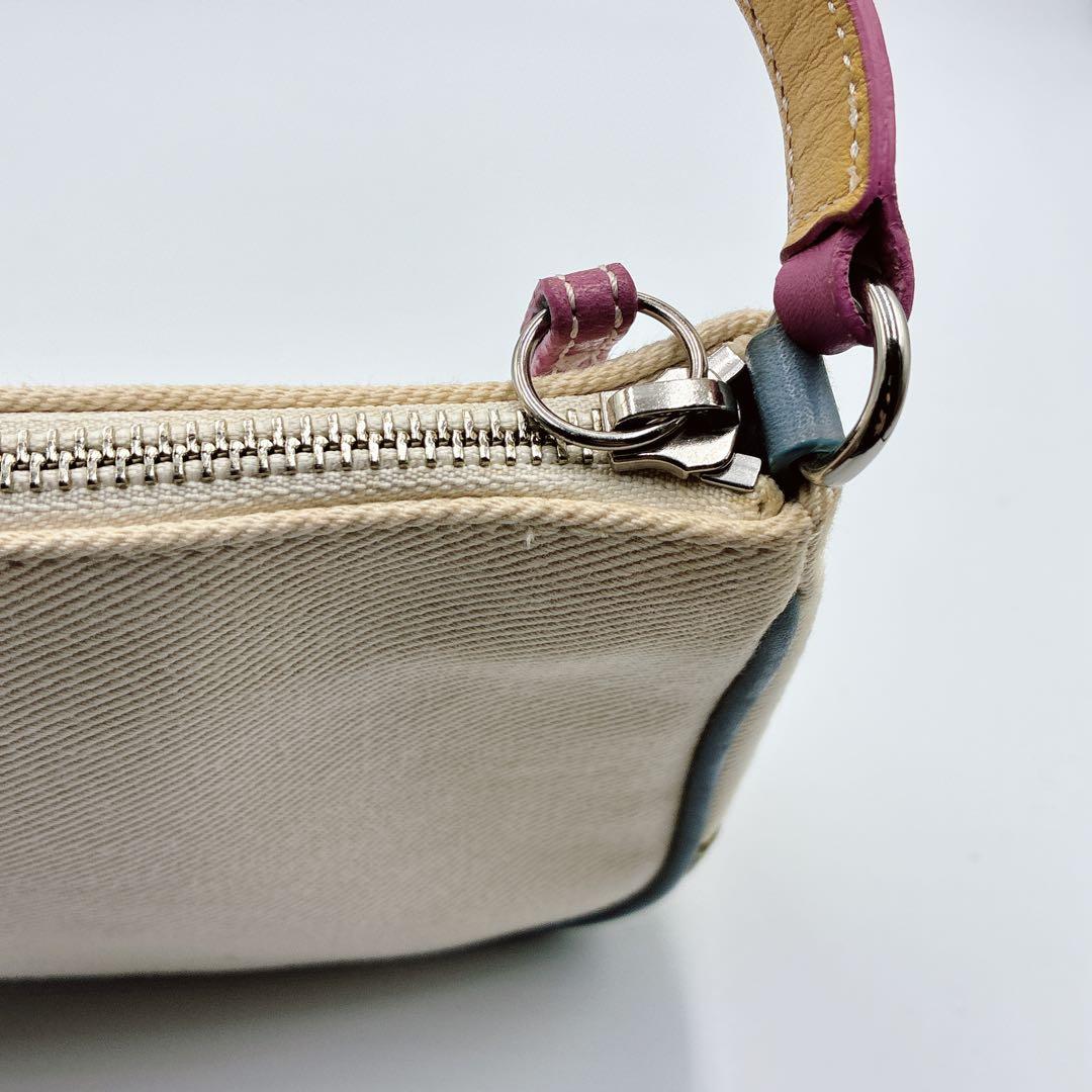 希少⭐️COACH コーチ アクセサリーポーチ 渋谷限定 フラワー